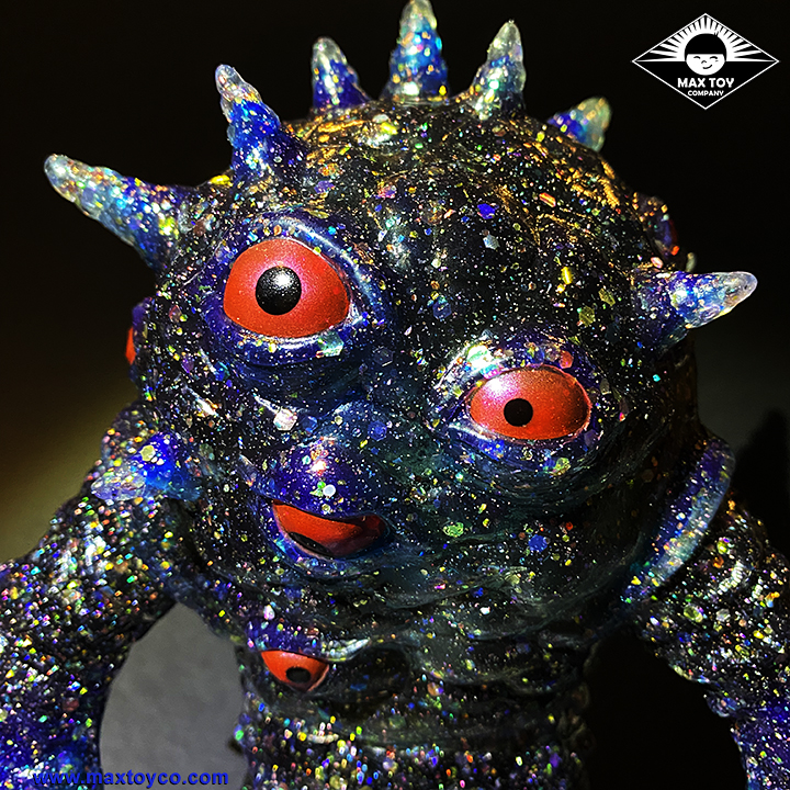 Kaiju Eyezon Super glitter clear vinyl sofubi