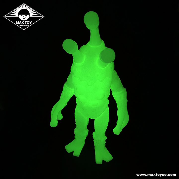 Alien Argus pure glow in dark figure Max toy x TAG