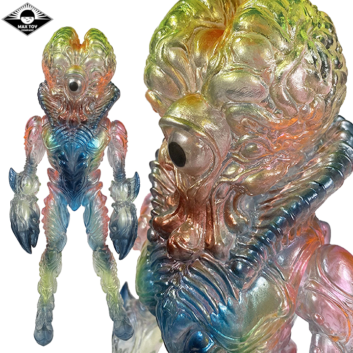 Clear Alien Xam (2.0) painted by Mark Nagata x Paul Komoda sculpt