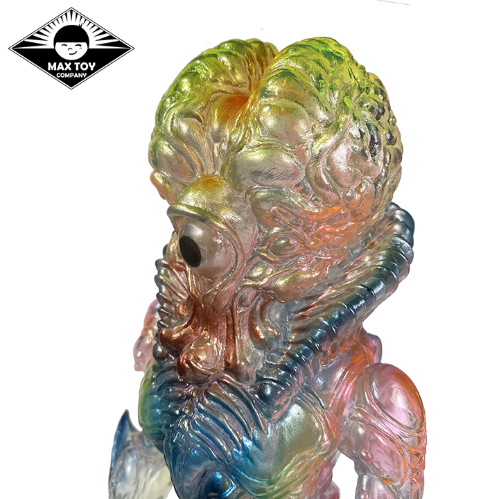 Clear Alien Xam (2.0) painted by Mark Nagata x Paul Komoda sculpt