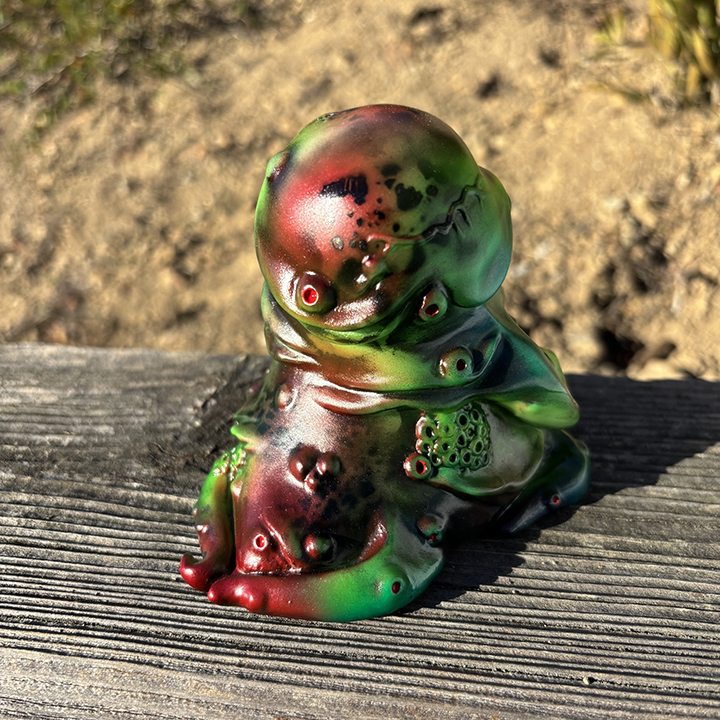 Bacteria Zieromuko X RotoKaiju x Alimanax Mark Nagata glow in dark (type B )