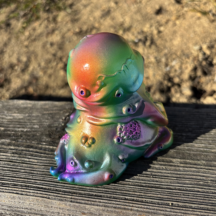 Bacteria Zieromuko X RotoKaiju x Alimanax Mark Nagata glow in dark (type C )