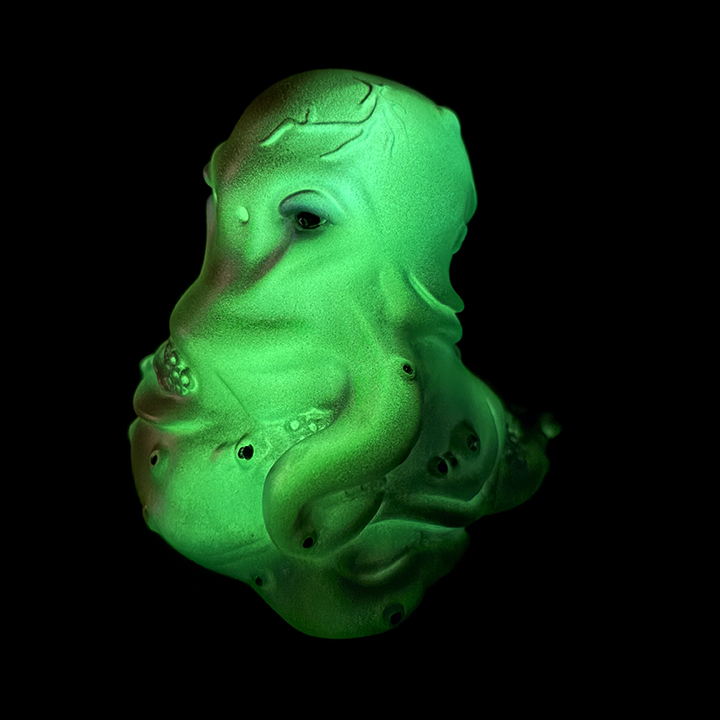 Bacteria Zieromuko X RotoKaiju x Alimanax Mark Nagata glow in dark (type C )