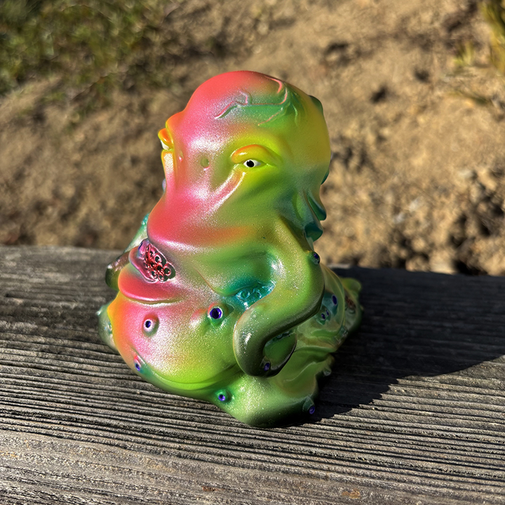 Bacteria Zieromuko X RotoKaiju x Alimana x Mark Nagata glow in dark (type D )