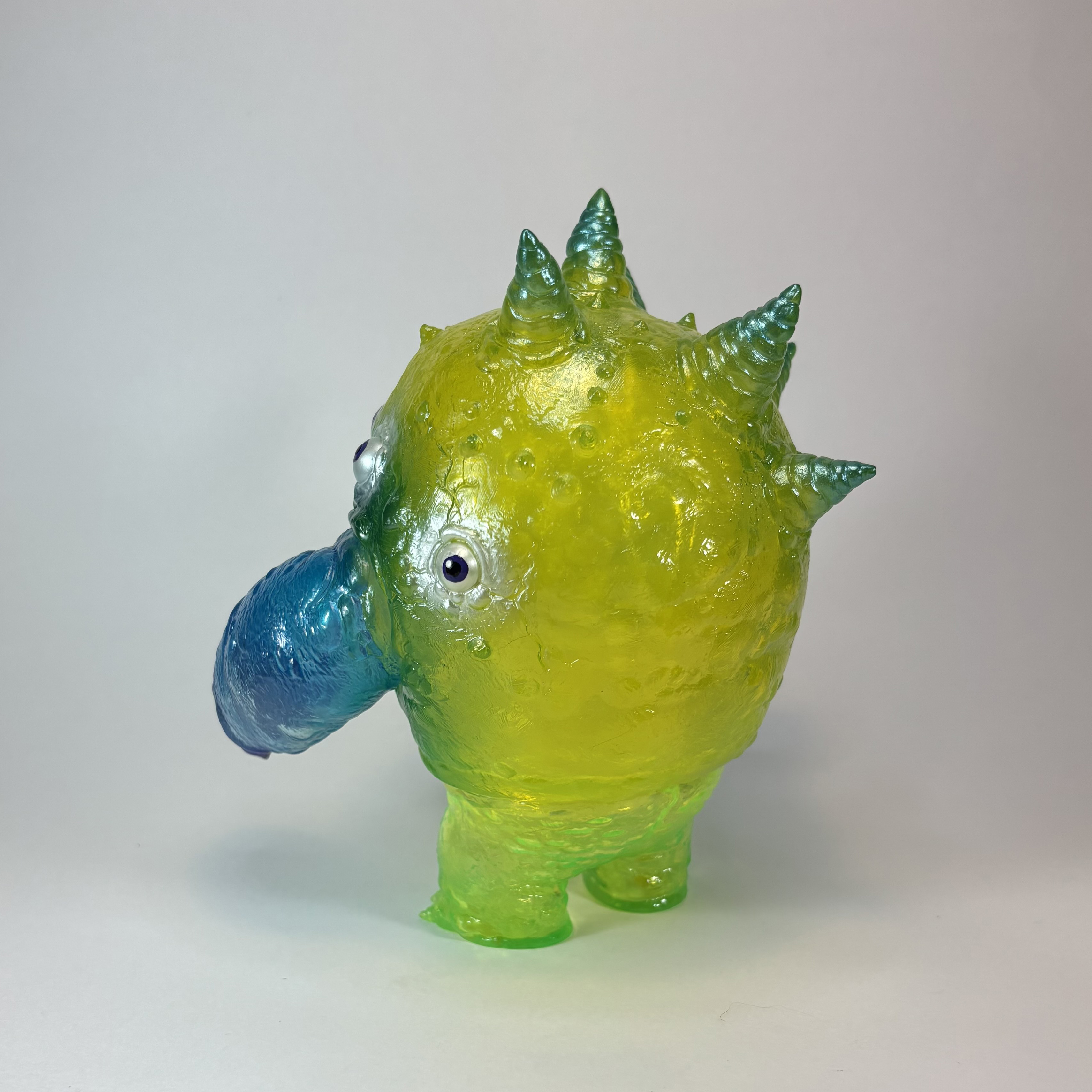 Shin Eyezon Undesea Glow with Glow Guts by Max Nagata